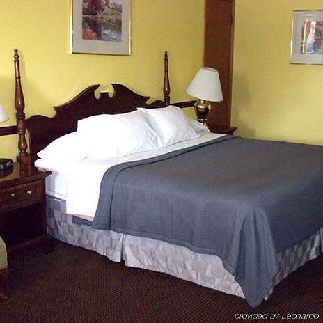 Townsman Inn Larned Ruang foto